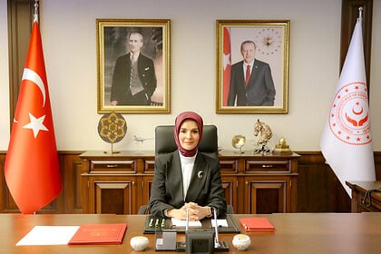 Aile ve Sosyal Hizmetler Bakanlığından "Küçük Trans Çocuklara Örnek Olacağız" Paylaşımlarına Suç Duyurusu