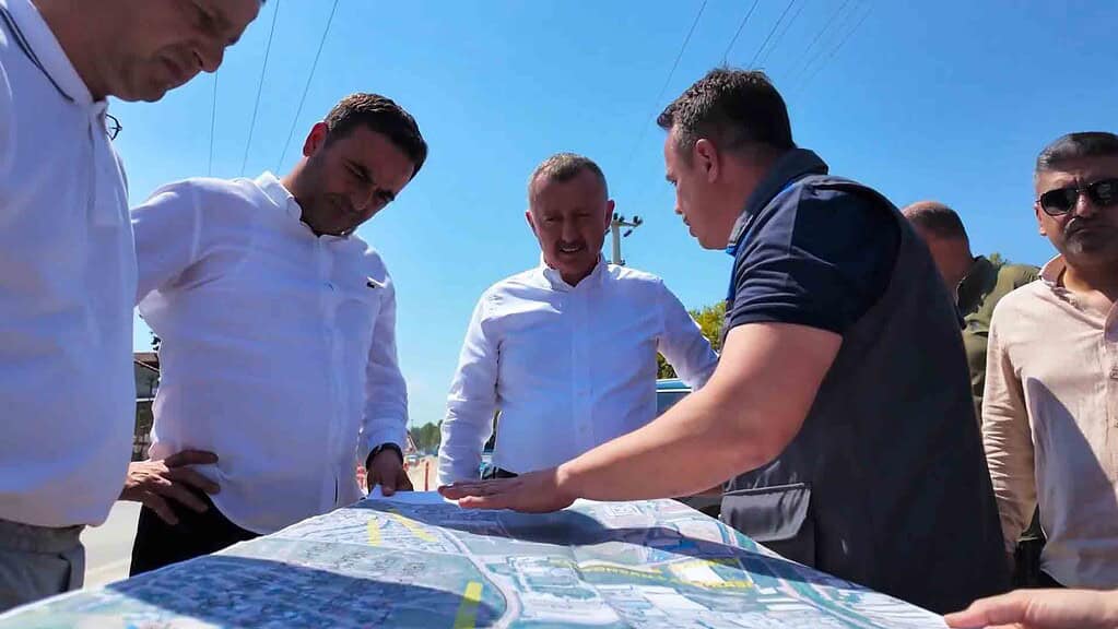 Başiskele’de Ulaşım Hamlesi: 3 Ana Caddede Altyapı Ve Üstyapı Çalışmaları Başladı!