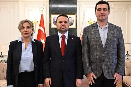 Adalet Bakanı Akın Gürlek, Behçet Oktay’ın Ailesini Kabul Etti: Şüpheli Ölüm Dosyası Masada!