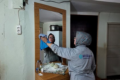Büyükşehir 6 Ayda Yaklaşık 8 Bin Haneye Evde Bakım Hizmeti Ulaştırdı