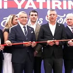 YENİ Parti Genel Başkanı Özgür Özel ile Derince Belediye Başkanı Sertif Gökçe, Çenesuyu İşletmesi'nin açılışını yaptılar!