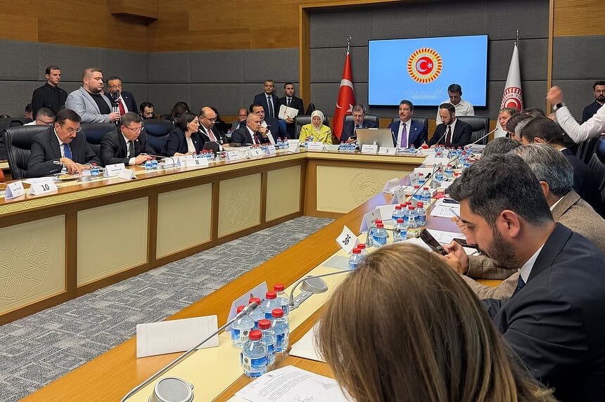 Çerçeve Yasa Teklifi Komisyondan Geçti: Süreç Nasıl İşleyecek?