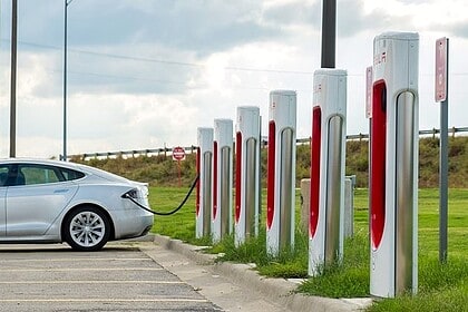 Çin'de Şarj Noktası 23 Milyonu Aştı: Bir Yılda Yüzde 42 Arttı