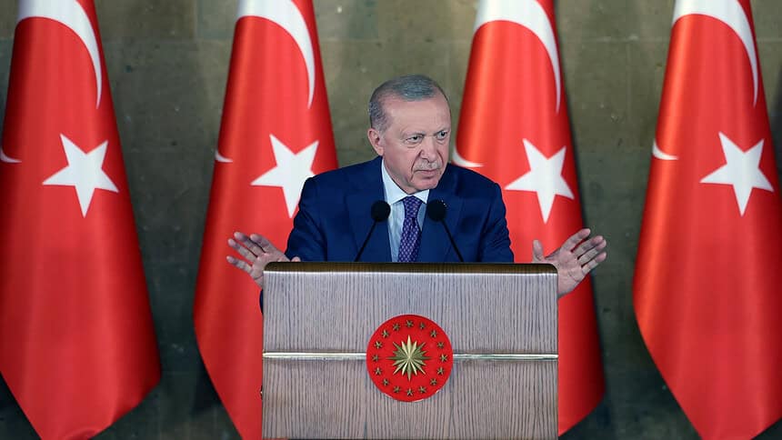 Cumhurbaşkanı Erdoğan Zafer Bayramı'nı Kutladı: "Milletimiz Esareti Asla Kabul Etmez"