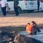 Darıca'da Denize Giren Genç Boğulmaktan Son Anda Kurtarıldı