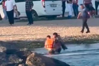 Darıca'da Denize Giren Genç Boğulmaktan Son Anda Kurtarıldı