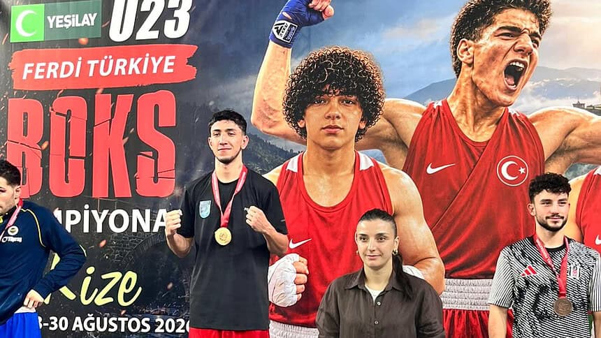 Darıcalı Boksör Onur Arkçı Türkiye Şampiyonu Oldu