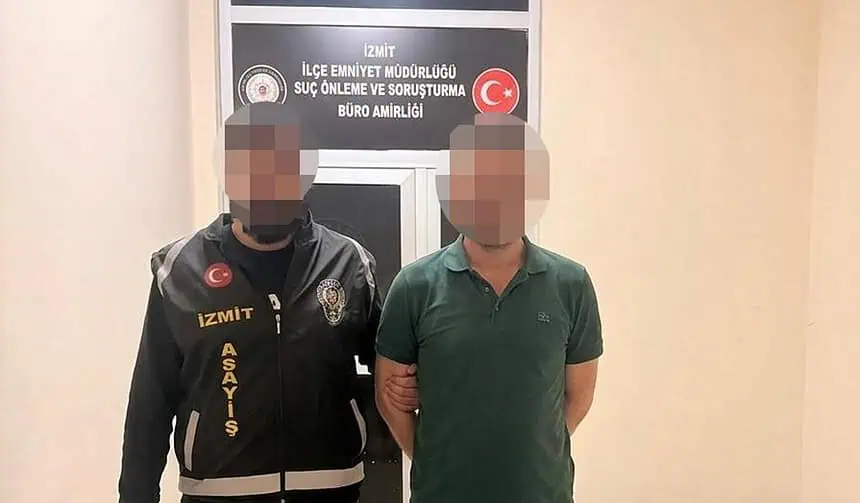 Kendini Kamu Görevlisi Olarak Tanıttı, 21 Yıl Cezayla Arandığı İzmit'te Yakalandı!