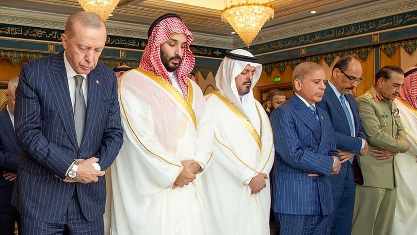 Erdoğan, Mekke'de Bin Selman ve Şerif ile Cuma Namazı Kıldı