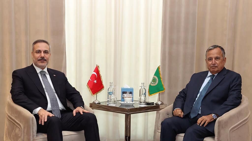 Fidan Mısır'da Arap Birliği Genel Sekreteri Fehmi ile Görüştü