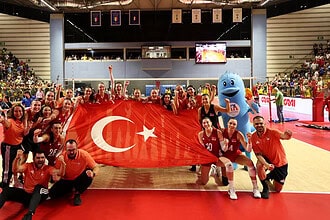 Filenin Sultanları Akdeniz Oyunları'nda İtalya'yı Devirip Altına Uzandı
