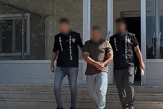 9 Yıldır Aranıyordu: 27 Yıl Hapis Cezası Bulunan Firari Başiskele'de Yakalandı!