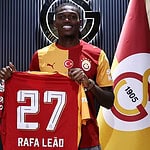 Galatasaray Leao ile 4 yıllık sözleşme imzaladı: Milan'a 38 Milyon Euro Ödeyecek