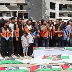 Gazze'de Enkazdan Çıkan 50 Cenaze Toprağa Verildi: 19'u Çocuk