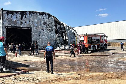 Gebze Balçık’taki Kimya Fabrikası Yangınında 2 İşçi Yaralandı, 2 At Telef Oldu!