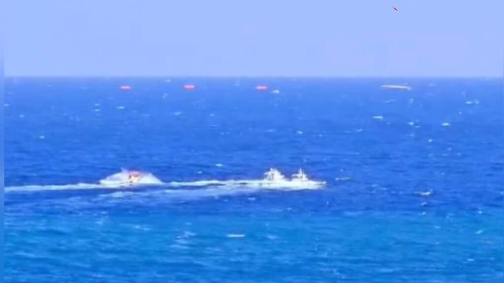 Girne Açıklarında 279 Kişilik Katamaran Battı: Kurtarma Sürüyor