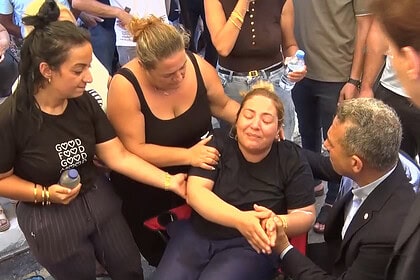 Girne'de Batan Feribottan Kurtuldu: İki Çocuğunu Arayan Anne Fenalaştı