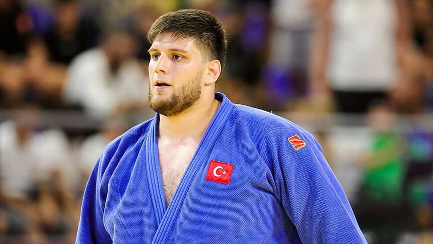 İbrahim Tataroğlu Akdeniz Oyunları'nda Altın Madalyayı Kaptı