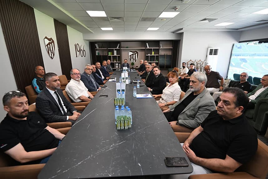 Turka Kocaeli Stadyumu'nda İl Spor Güvenliği Toplantısı Vali Aktaş Başkanlığında Yapıldı!