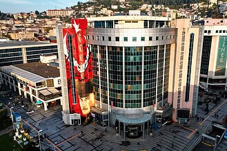 İzmit Belediyesi'nde Üst Düzey Görev Değişimi! Önemli Müdürlükler Yeni İsimlere Bağlandı!