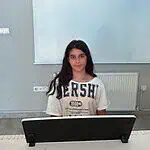 İzmit Sanat Akademisi'nden İki Öğrenci Güzel Sanatlar Lisesi'ni Kazandı