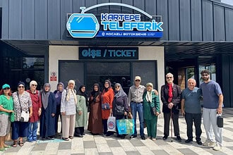 İzmit Saygınlar Kulübü Kartepe'de: 65 Yaş Üyeler Teleferikle Kuzuyayla'ya Çıktı