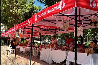 İzmit'te Kadın Girişimciler Her Çarşamba Yeni Cuma Parkı'nda Stant Açıyor