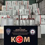 Kocaeli Körfez'de Kaçak Alkol Operasyonu: Araçta 2 Bin 400 Litre Etil Alkol Ele Geçirildi!