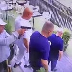 Kafkas Mafya Liderinin Benzin İstasyonundaki İnfazı Kameraya Yansıdı