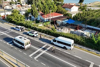 Kocaeli'de Korsan Servis Denetimi: 12 Araca Ceza, 1'i Trafikten Men Edildi