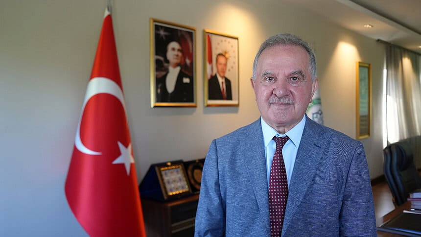 KOSTÜ Rektörü Uyardı: "Sıradan İşleri Yapay Zeka Yapacak, Uzmana İhtiyaç Artacak"