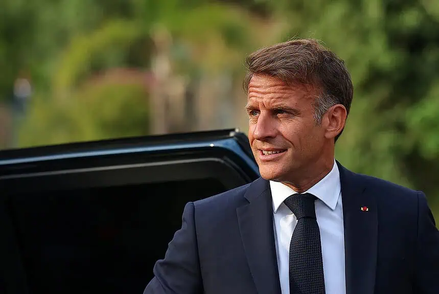 Fransa Ukrayna’ya Hava Savunma Füzesi Gönderecek: Macron’dan Zelenskiy’e Yeni Destek Sözü!