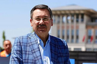 Melih Gökçek'e Soruşturma Açıldı: Yurt Dışındaki Şirketlere Kayıt Dışı Para İddiası