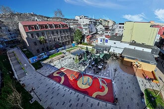 İzmit Mola Park Ziyaretçi Akınına Uğruyor: Kentin Kalbinde Sosyal Yaşam Alanı!