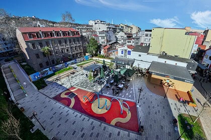 İzmit Mola Park Ziyaretçi Akınına Uğruyor: Kentin Kalbinde Sosyal Yaşam Alanı!