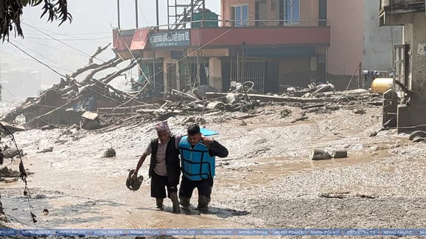 Nepal'de Buzul Koptu, Sel 676 Can Aldı: 2 Binden Fazla Kayıp Var
