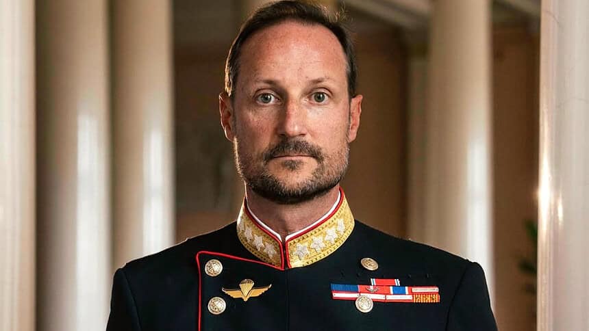 Norveç Kralı 5. Harald'ın Oğlu 8. Haakon Tahta Geçti