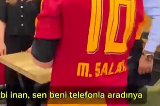 Öksüz'den Kaan Yıldırım'a Salah'lı Forma: "Yapılana O Kadar Mutsuz Olduk"