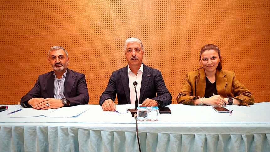 Ömeroğlu Cumhuriyet Mahallesi Semt Konağı'nın Temelini Attı: Sırada 2 Tesis Var