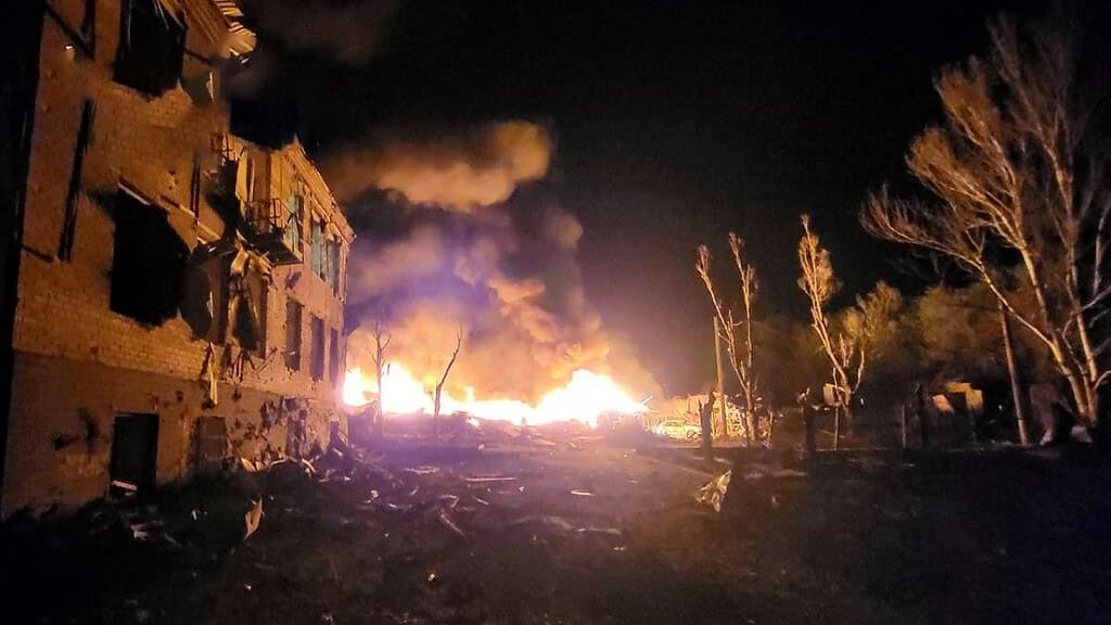Rusya Ukrayna'yı Kuzey Kore Füzeleriyle Vurdu: 6 Ölü 19 Yaralı