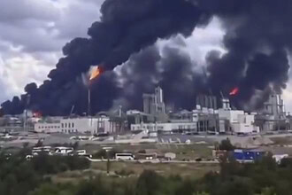 Rusya'da Dev Gaz Tesisinde Yangın: 1 Çinli Öldü, 100'den Fazla Yaralı