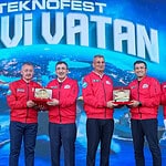 Gölcük Belediye Başkanı Sezer’e TEKNOFEST Mavi Vatan’da Anı Plaketi!