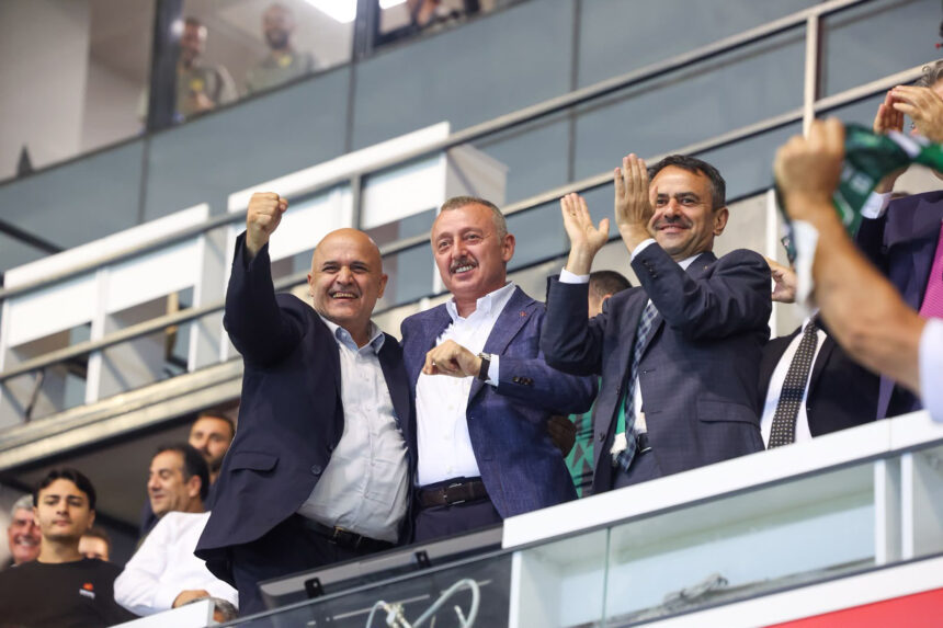 Tahir Büyükakın’dan Kocaelispor’a Galibiyet Tebriği: "Her Hafta Daha İyi Olacağız"