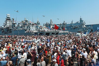 TEKNOFEST Mavi Vatan’da Adım Atacak Yer Kalmadı: Donanmanın Kalbinde İğne Atsan Yere Düşmüyor!