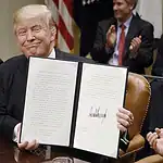 Trump, Ontario Gölü'nün İsmini Değiştiren Kararnameyi İmzaladı