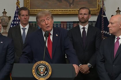 Trump'tan Hürmüz Çıkışı: "Eskisi Kadar Önemli Olmayacak"