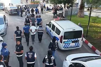 Kocaeli Dahil 71 İlde Dev Narkotik Operasyonu: 832 Kilo Uyuşturucu Ele Geçirildi, 844 Tutuklama!