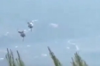 Yunanistan'da İki Söndürme Helikopteri Havada Çarpıştı: 4 Kişi Aranıyor