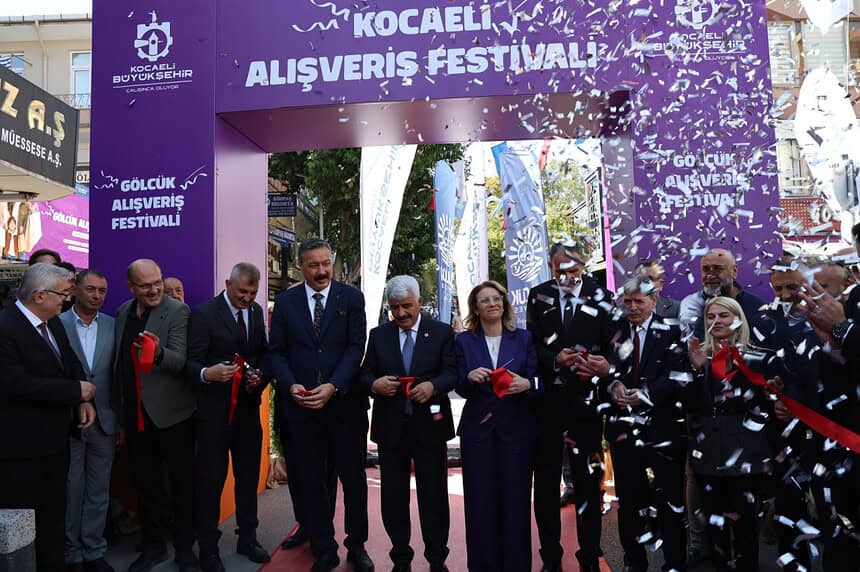 Alışveriş Festivali Gölcük’te Ticareti Canlandırdı