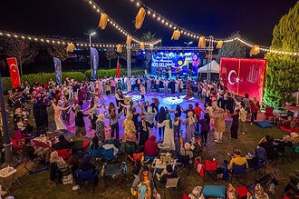 Anne Şehir Projesi’nden Yaz Akşamlarına Görkemli Final: Kocaeli’de Unutulmaz Sıra Gecesi!